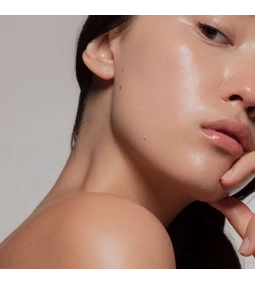 Glass Skin: Îngrijirea pielii care oferă cu adevărat strălucire