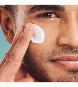 Muška njega kože na korejski način – učinkoviti K-beauty koraci