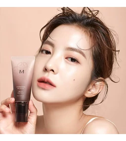 Korejska revolucija šminke: zašto obožavamo cushion pudere i BB kreme?