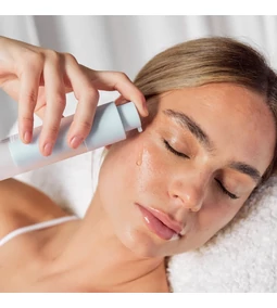 Protiv kože bez dovoljno vlage: kako pomaže korejska njega kože