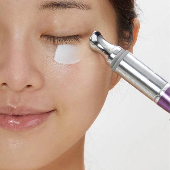 VT Cosmetics Reedle Shot Lifting Eye Cream – Dvigalna krema za okoli oči 15ml