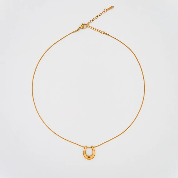 immaculati luckie golden necklace 4