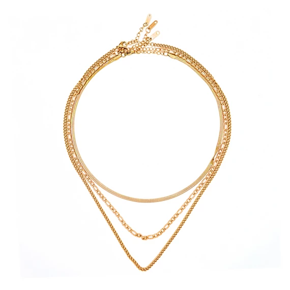 immaculati triplie golden necklace 2
