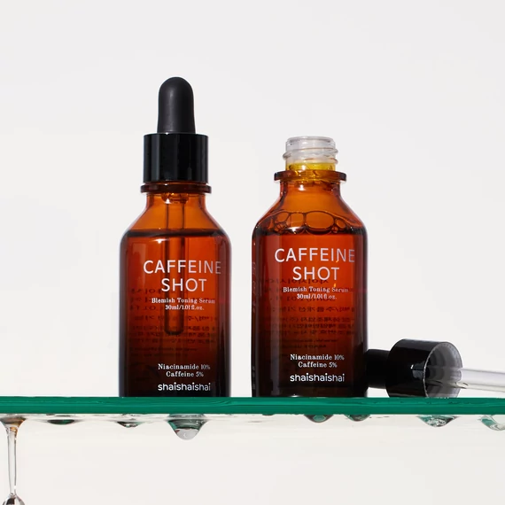SHAISHAISHAI Caffeine Shot Vita C Toning Serum – Bőrvilágosító Szérum 30ml