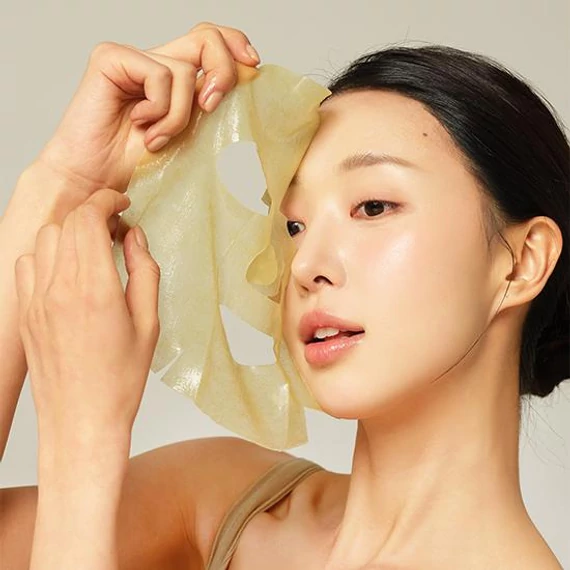 HEVEBLUE Salmon Caring Centella Green Mask Pack – Hidratacijska in Pomirjujoča Maska 1kos/25ml