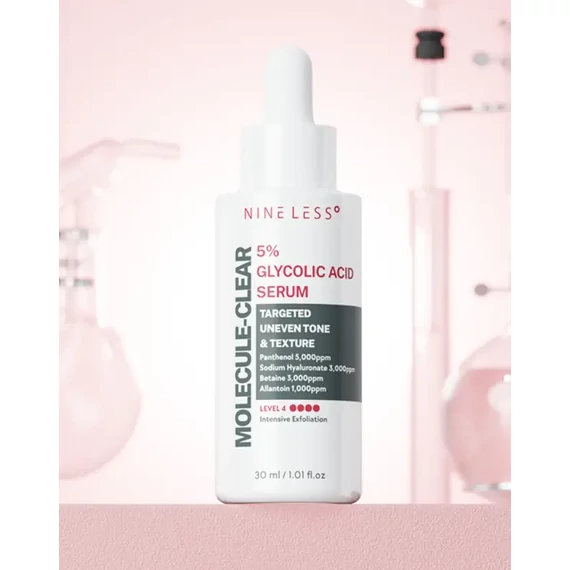 Nine Less Molecule-Clear 5% Glycolic Acid Serum – Serum-Peeling za Izboljšanje Teksture Kože 30ml