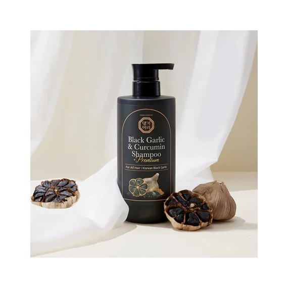 Daeng Gi Meo Ri Black Garlic & Curcumin Shampoo (sample)– Obnovitveni Šampon za Lase (sample) 7ml