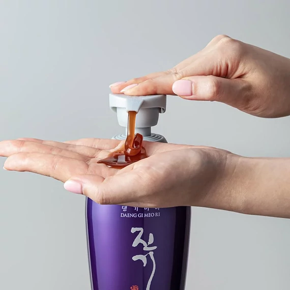 Daeng Gi Meo Ri Vitalizing Shampoo - Vitalizirajoči Šampon 250ml