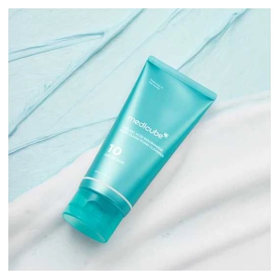Medicube Azelaic Acid Niacinamide Deep Clean Foam Cleanser – Peno Čistilni Gel za Obraz 120g