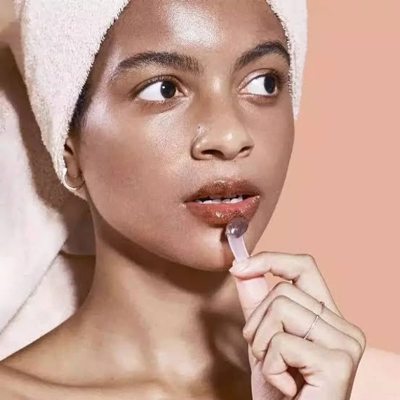 Cosrx Full Fit Honey Sugar Lip Scrub – Peeling na Pery 20g