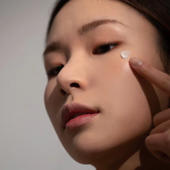 Haruharu Wonder Black Rice Bakuchiol Eye Cream SAMPLE - Szemkörnyékápoló Krém SAMPLE 1ml