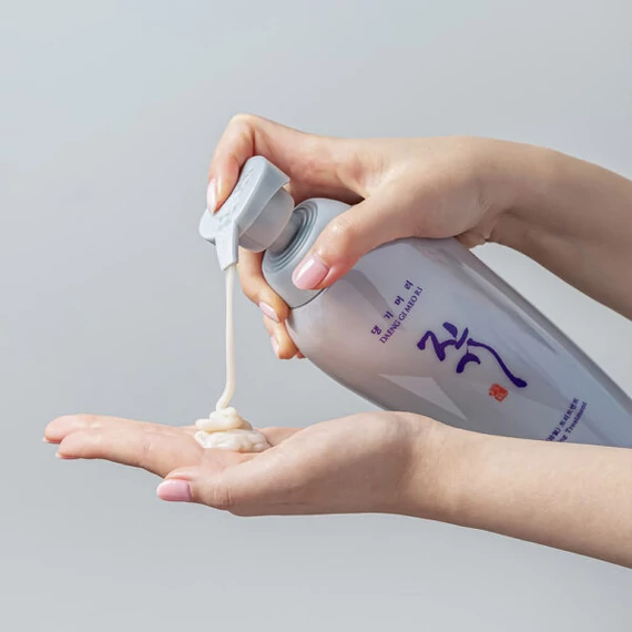 Daeng Gi Meo Ri Vitalizing Treatment - Obnavljajoči Balzam za Lase 145ml