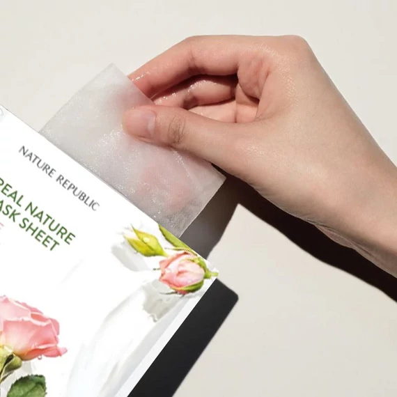 Nature Republic Real Nature Rose Sheet Mask - Maska proti Staranju za Obraz 1kos/23ml