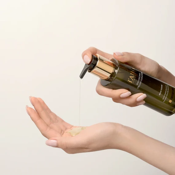 D'Alba Mild Skin Balancing Vegan Cleanser – Vlažilni in Pomirjujoči Gel za Čiščenje Obraza 200ml