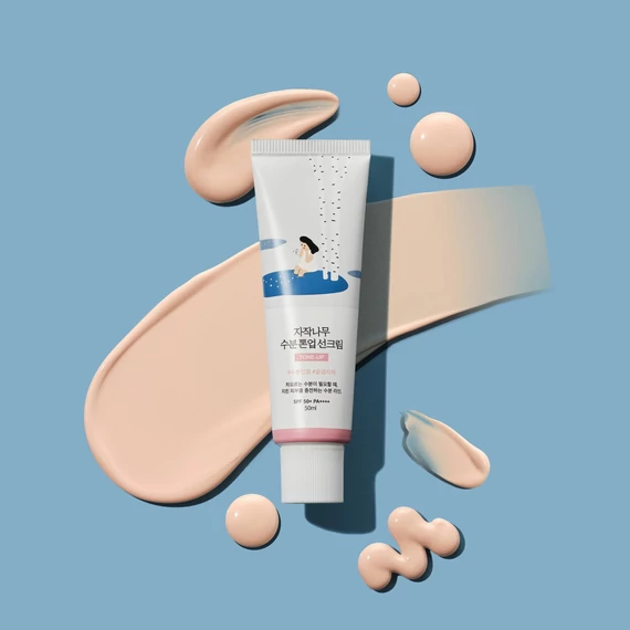 Round Lab Birch Juice Moisturizing Tone-Up Sunscreen SPF50+ PA++++ (sample) – Tónovací Hydratačný Opaľovací Krém SPF50+ PA++++ 2ml (sample)