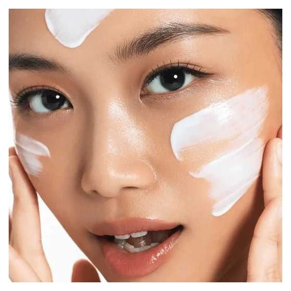 Anua Zero-Cast Moisturizing Finish Sunscreen SPF 50+ PA++++ – Hidratáló Fényvédő Krém 50ml