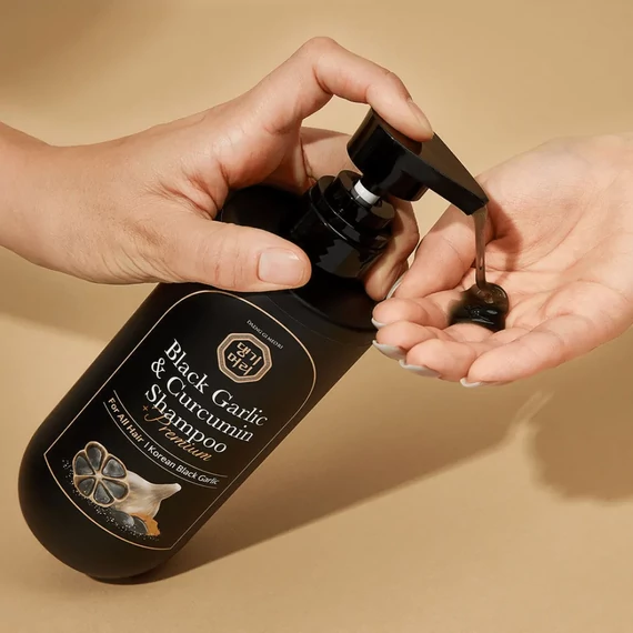 Daeng Gi Meo Ri Black Garlic & Curcumin Shampoo MINI – Obnovitveni Šampon za Lase MINI 50ml